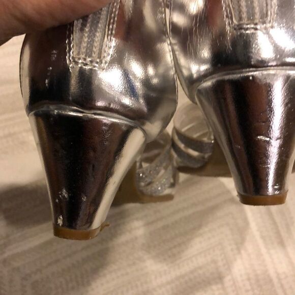 Stuart Weitzman Silver Glitter Girl Dressy Sandals - Picture 5 of 8